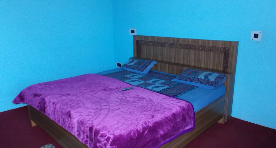 Hotel Negi Lodge, Kausani 1